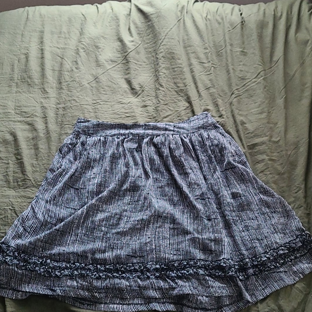 Hanna & Gracie, large, black & white skirt